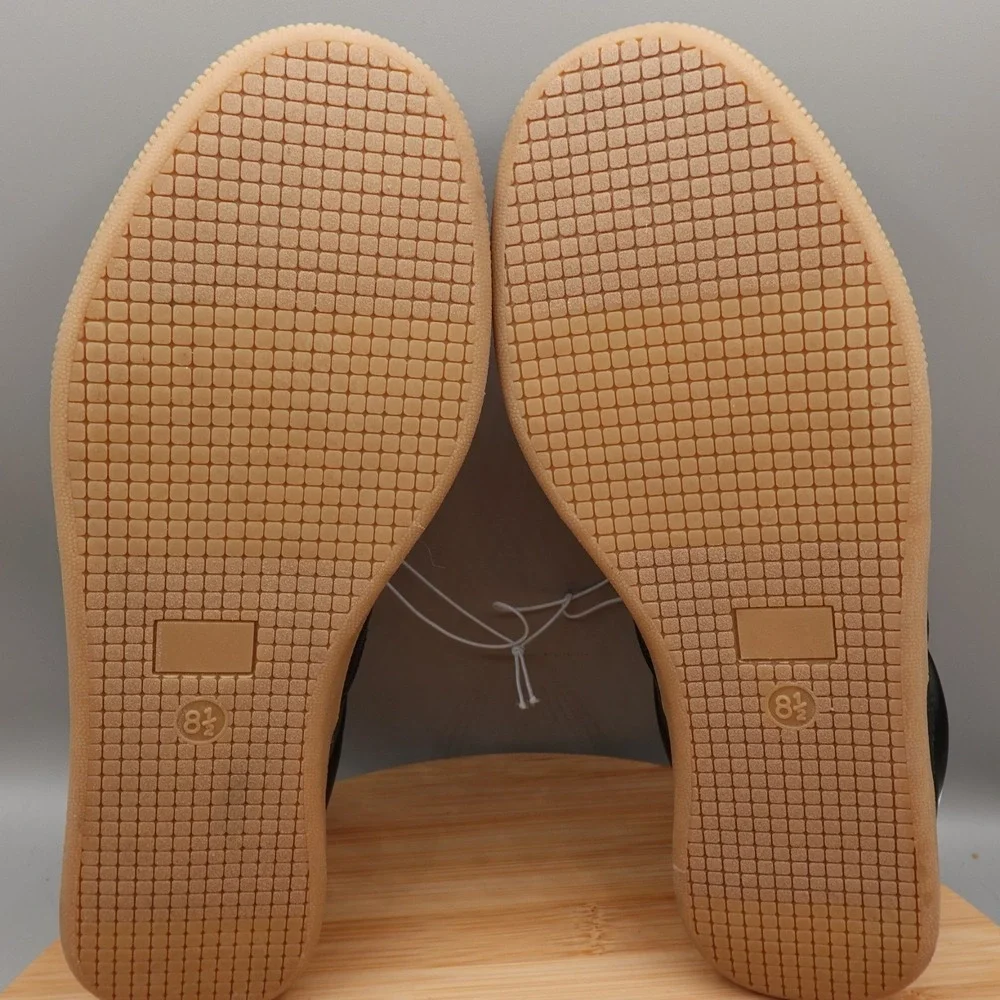 Falls Creek Women's Size 8.5 M Black Nora Sneakers Gum NWT 45 MSRP‎